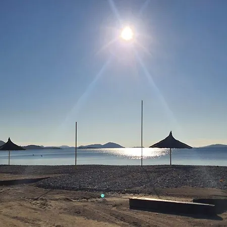 Tatil Evi Mobile Homes Tina Pakoštane